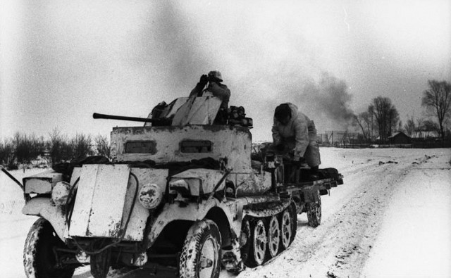 Archivo:Ad spaag sdkfz10-4 p01.jpg