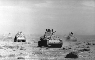 Bundesarchiv Bild 101I-783-0104-38, Nordafrika, italienische Panzer M13-40.jpg