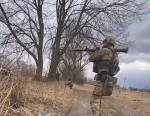 Rpg-7 vs russian tank 5235.jpg