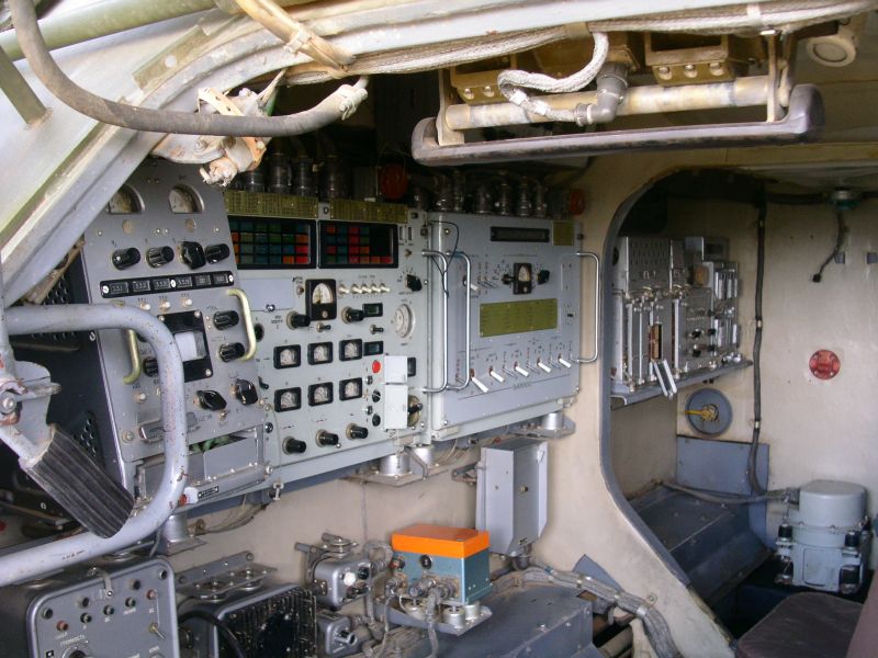 Archivo:9А39 TEL interior.JPG