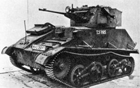 Light Tank Mk.VIC con ametralladoras Besa media (7,92 mm) y pesada (15 mm).