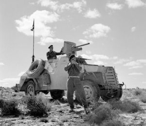 IWM-E-10601-Marmon-Herrington-19420413.jpg