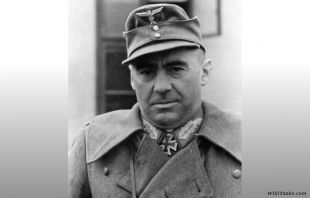 Bundesarchiv Bild 146-1978-033-02, Fritz Bayerlein.jpg