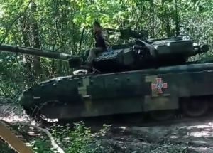 T-84 23424242.jpg