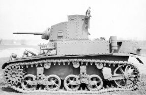 Vista lateral de un M3 Light Tank con su primera torreta, la D37182 (remachada).