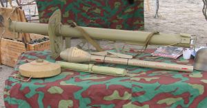 Panzerschreck+Panzerfaust.jpg
