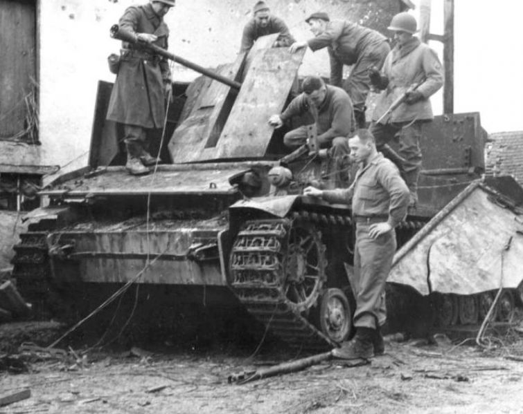Archivo:Flakpanzer IV Möbelwagen 2342341.jpg