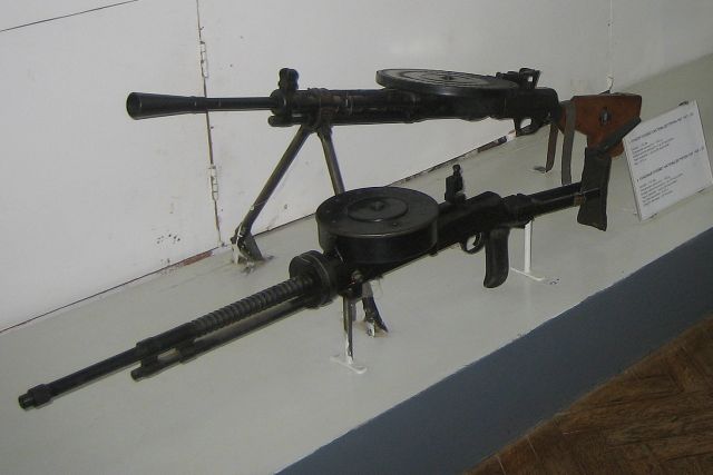 Archivo:Machine gun DP and DT.jpg - WikiTanks