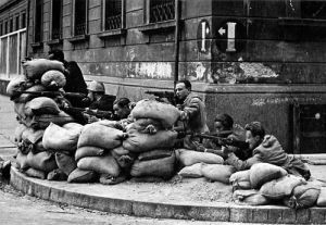 01 partigiani a milano1.jpg