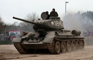 T34 Tank (geograph 3388499).jpg