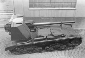 Versión final del Semovente da 90/53 en la fábrica de Ansaldo-Fossatti.