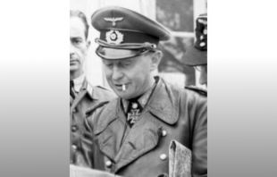 Bundesarchiv Bild 101I-301-1955-11, Oberst von Schellendorff, General Walter Krüger.jpg