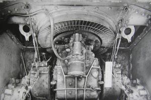 Kv-1-engine-3.jpg