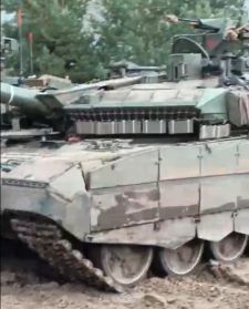T-90 - WikiTanks