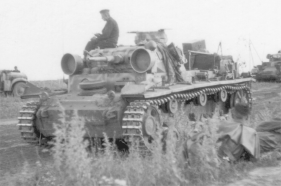 Un PzBfWg III Ausf. H con altavoces para operaciones psicológicas en el Frente Oriental.